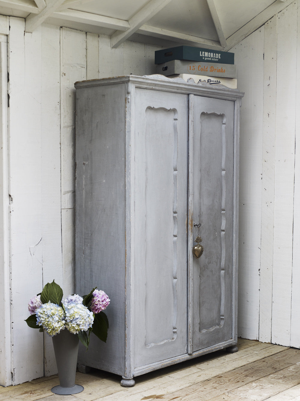 French Antique Grey Linen Press